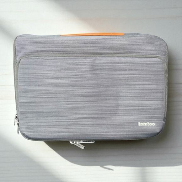 Tomtoc 360 Protective Laptop Carrying Case Tablet Surface Zip Pocket 13" x 9" - Picture 1 of 12